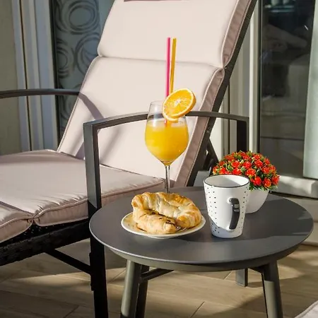 Apartment Gloria In *